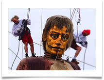 02_Chris Beesley - Wirral Giant manip  (2) - David Beech